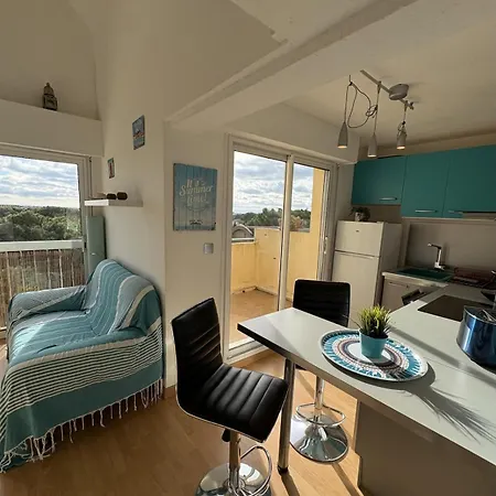 Cosy Vue Avec Terrasse
